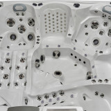 Spa 5 places California MAX  avec pompe a chaleur