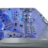 Spa 5 places California MAX  avec pompe a chaleur